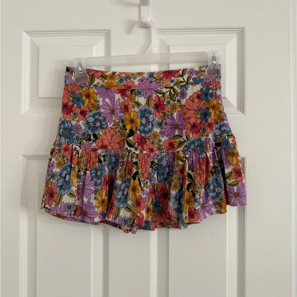 Floral Ruffle Mini Skirt - Picture 2 of 2